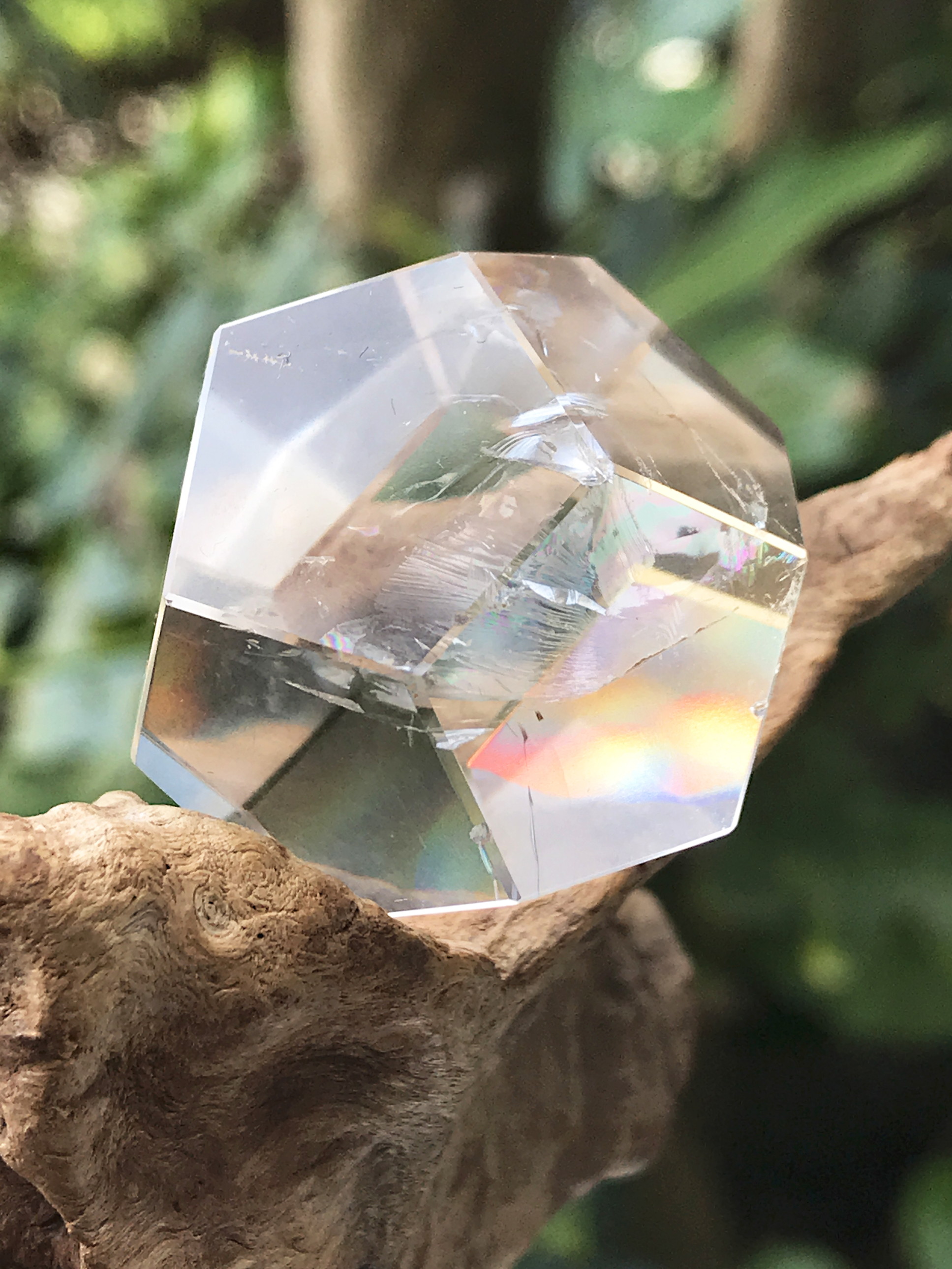 ブラジル産多面体水晶（12面体） DDC004
