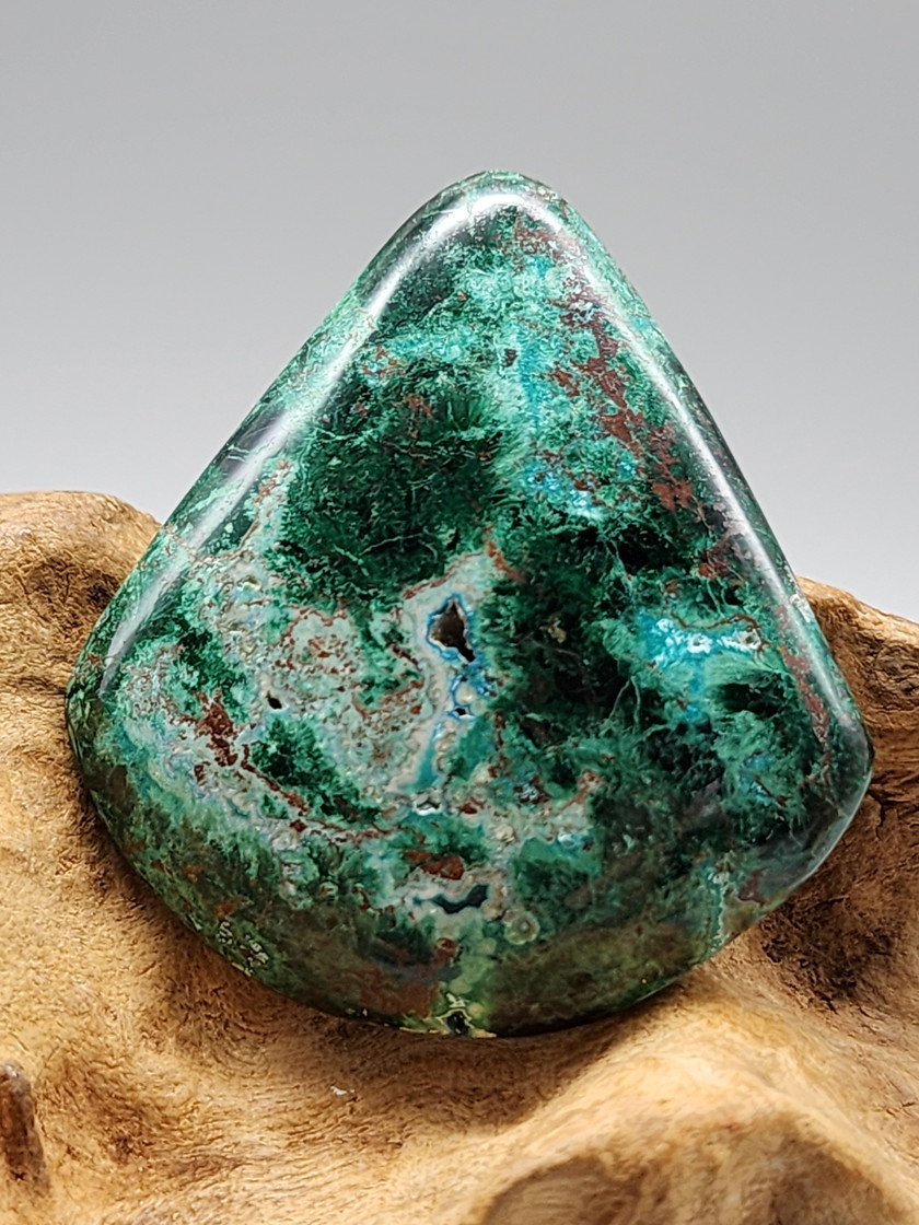 アースストーン・カボション（グランドフォーメーション） A EAR081