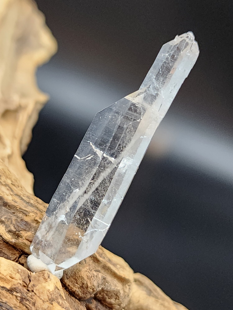 ファーデンクォーツ（ダブルターミネイテッド） FDQ227