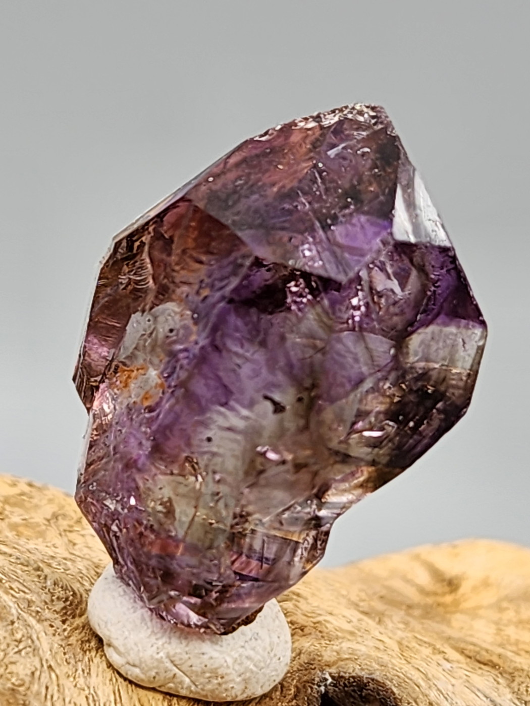ジンバブエ産アメジストエレスチャル「ガブリエル・レイ」 GAB045