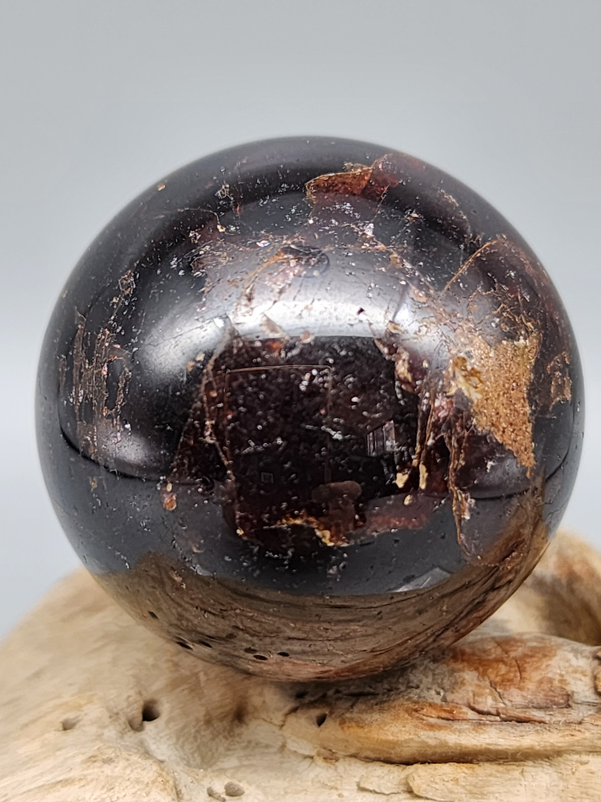 ブラジル産ガーネット・スフィア GAR003