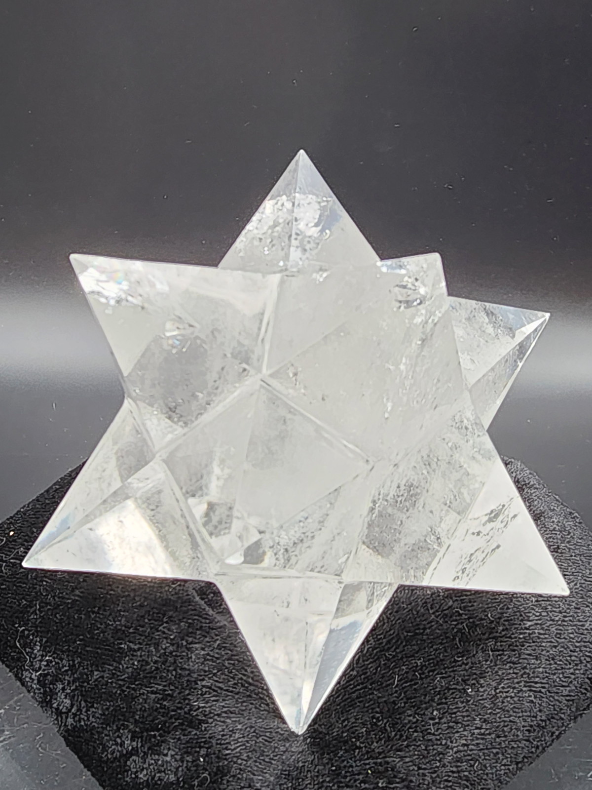 ブラジル・バイア・アレグリ鉱山産レムリアンシード・アステロイド LEM283