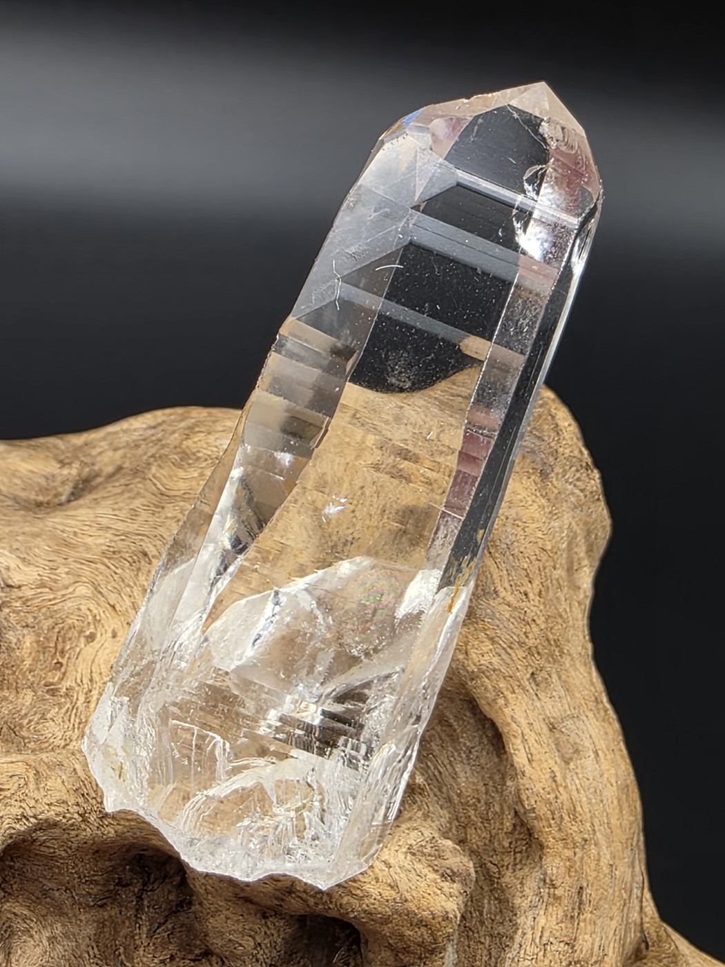 タンザニア・モンド産モンドクォーツ A MND205