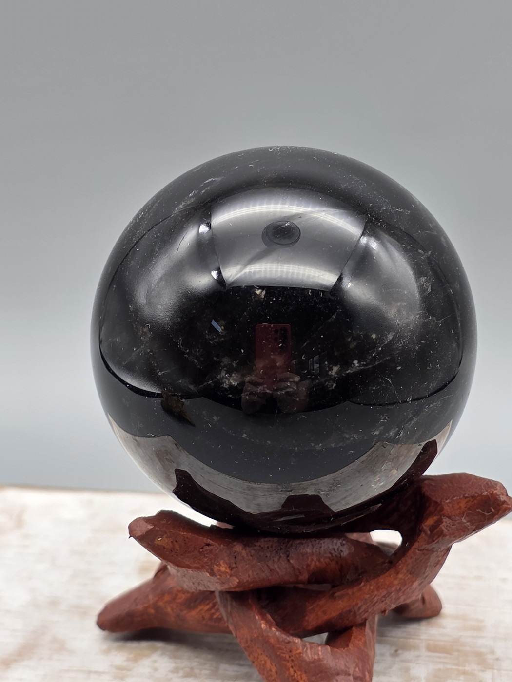 山東省産・天然モリオン（黒水晶）スフィア MOR024