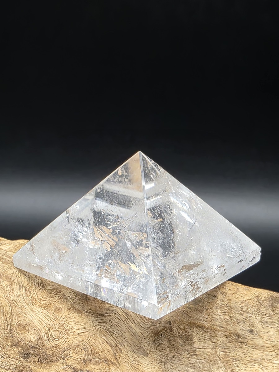 クリアクォーツ・ピラミッド PRM009