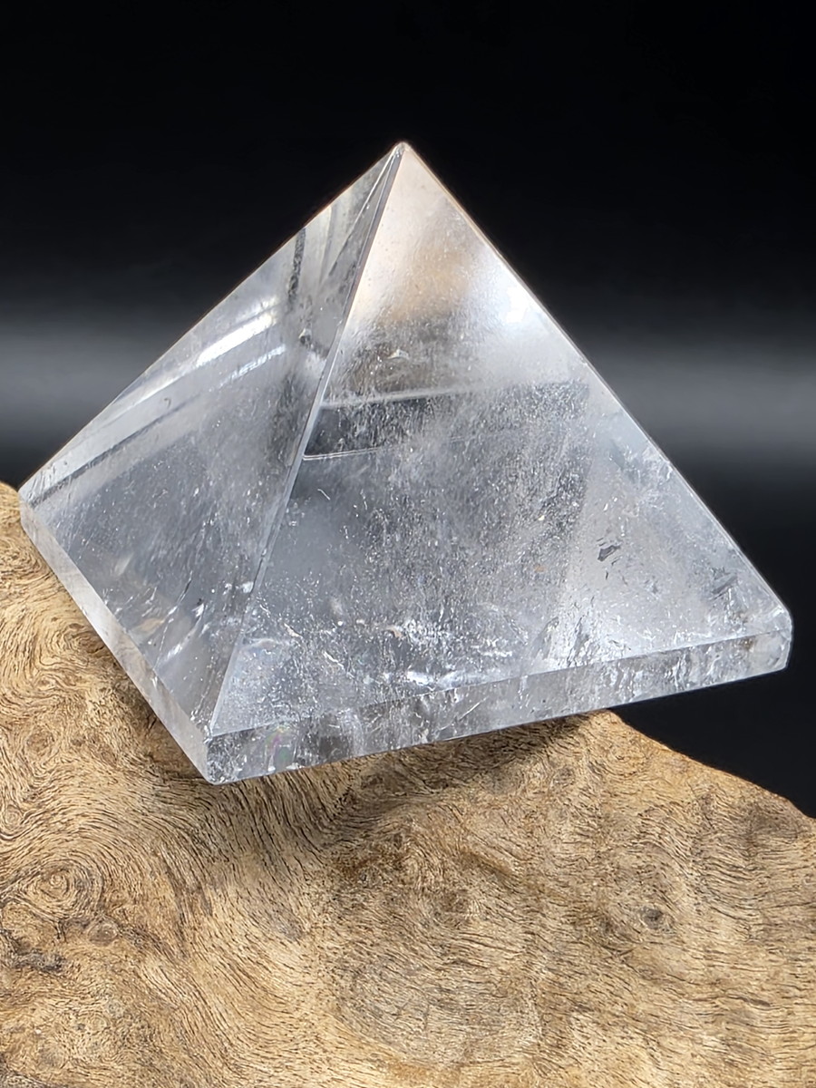 クリアクォーツ・ピラミッド PRM011