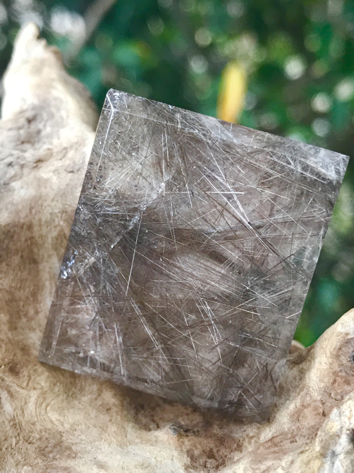 ルチルクオーツ・ルース RUT005