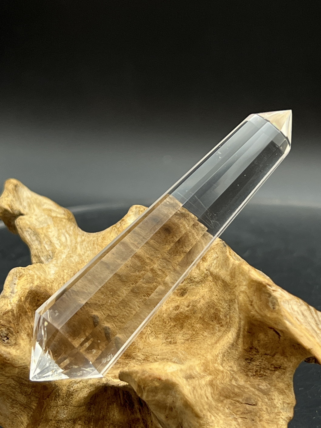 ブラジル産クォーツ・ヴォ―ゲルワンド VGL002