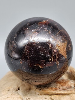 ブラジル産ガーネット・スフィア GAR003