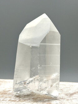 ブラジル・バイア産レムリアンシード・原石（一部ポリッシュ） LEM307