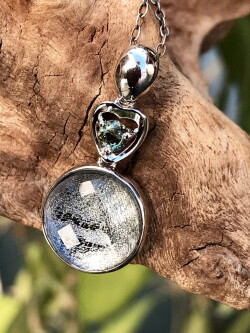 ギベオン／モルダバイト・ペンダントトップ MLM012