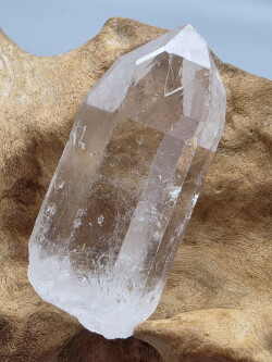 タンザニア・モンド産モンドクォーツ MND190