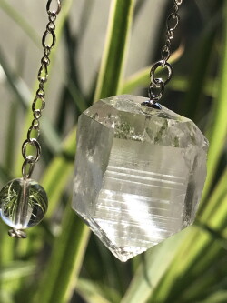 カブラル産レムリアンシード・ライトニング・ペンデュラム PDL090