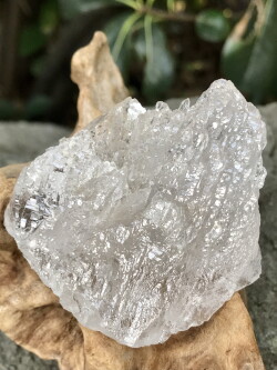 リシケシ水晶（Melu鉱山）グウィンデルアイスクリスタル・スーリヤ RIS006