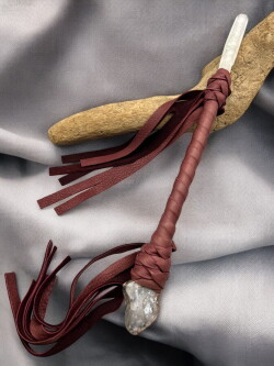 シャスタワンド（シャスタオパール・レーザー水晶）（キー） STW019