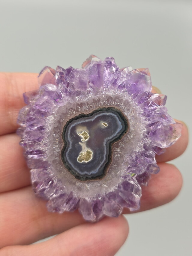 フラワーアメジスト　台付き フラワーアメジスト | Kamoku［カモク］インテリア天然石・鉱物の