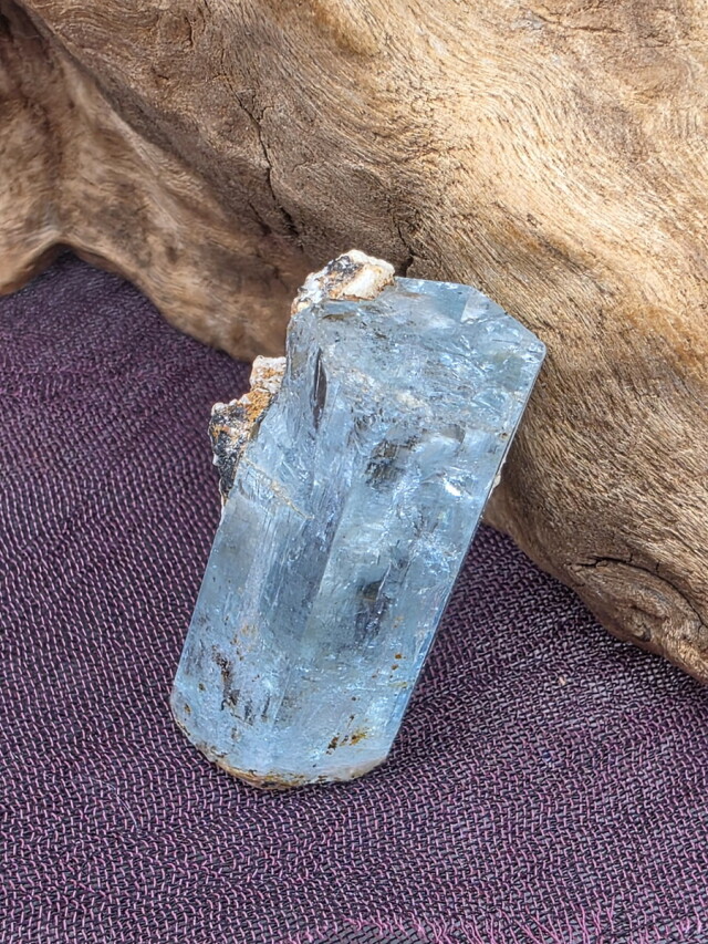 Melody's collection】ナミビア・エロンゴ産アクアマリン原石 AQA038