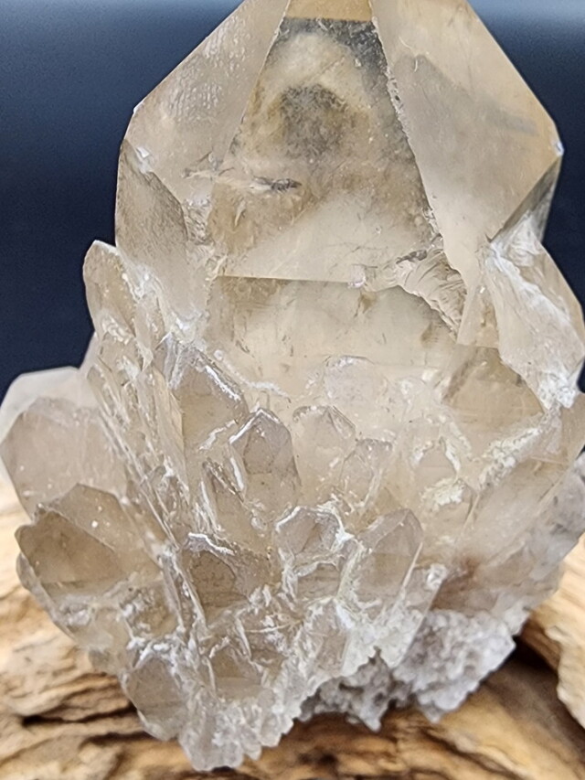 コンゴ産ナチュラルシトリン CIT047