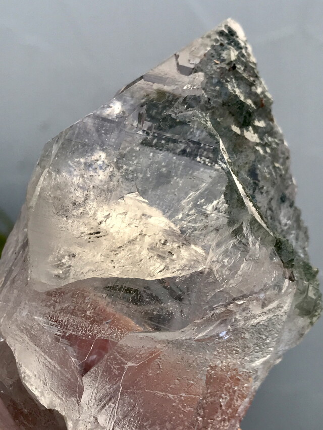 ヒマラヤ水晶 カテドラル水晶 天然石 パワーストーン 原石 クリスタル 高透明度 ヒマラヤ・クル渓谷産カテドラル水晶（クローライト・アナテース