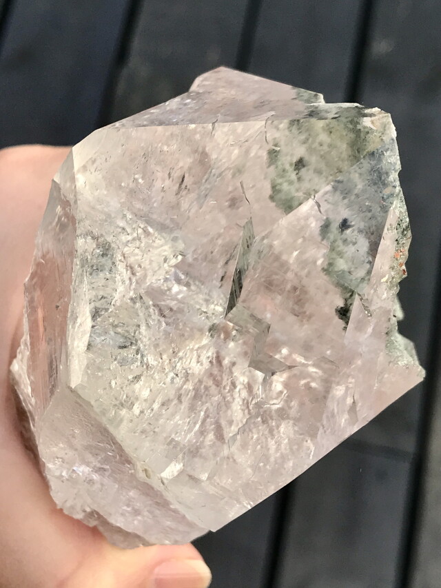 ヒマラヤ・クル渓谷産カテドラル水晶（クローライト・アナテース