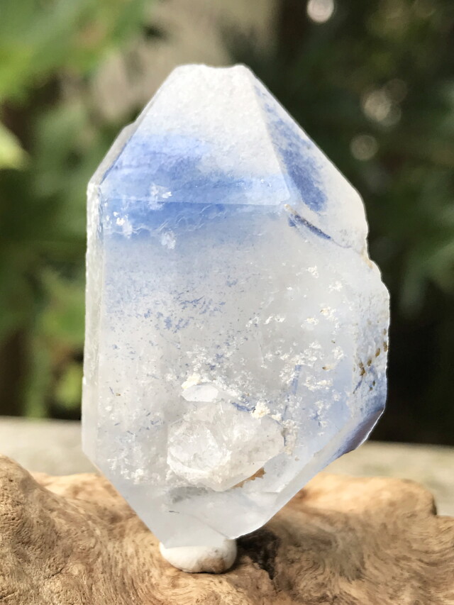 ブラジル・バイア産デュモルチェライト in クォーツ（ダブルターミネ