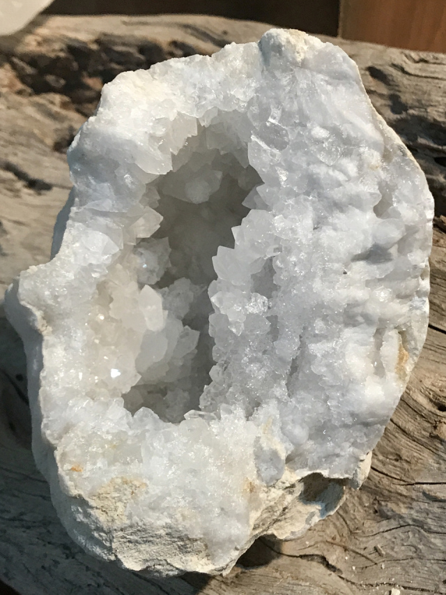 モロッコ産♡水晶♡ジオード♡ハート No.2283 モロッコ産♡水晶♡ジオード♡ハート No.2283 モロッコ産水晶ジオード特大