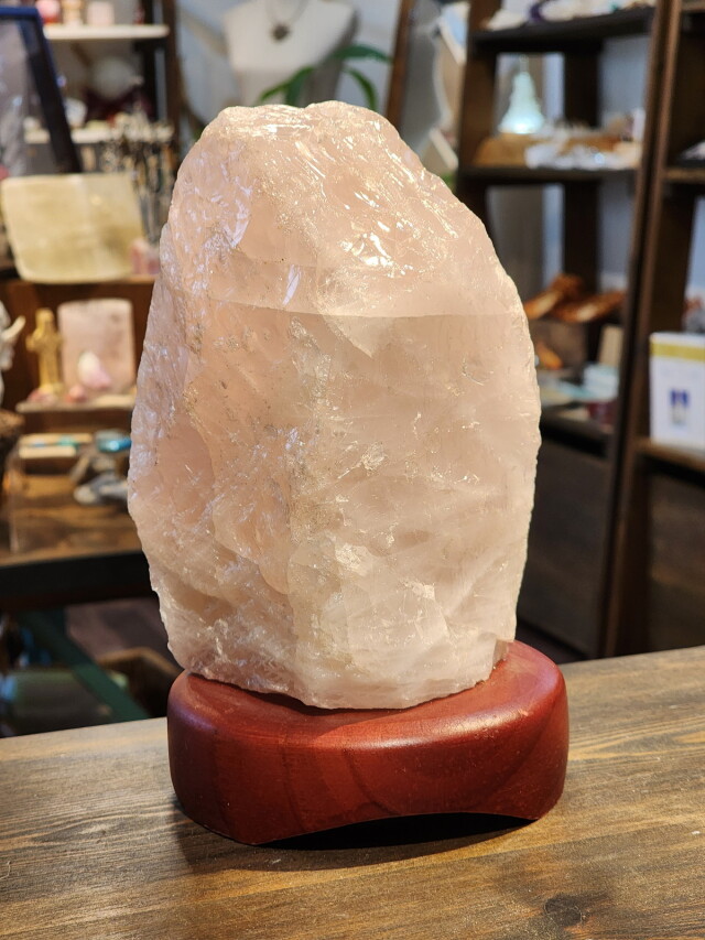 ローズクォーツ・原石ランプ A LMP093