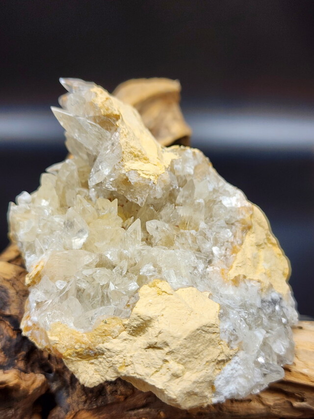 原石 タンザナイト バイカラータンザナイト 原石 2.4ct trg134