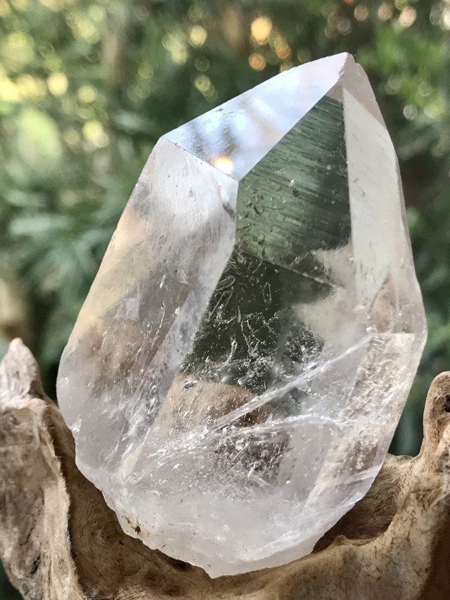 究極品質 超希少入手困難 タンザニアが生んだ奇跡の鉱物 モンド  