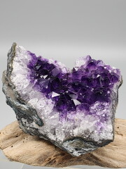ウルグアイ産アメジスト・クラスター AMG098
