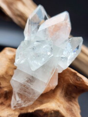 インド産アポフィライト（スティルバイト） APP041