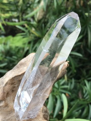 ブラジル・コリント産水晶ポイント（レコードキーパー、トライゴーニック） COR001