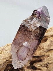 ジンバブエ産アメジストエレスチャル「ガブリエル・レイ」（水入り） GAB004