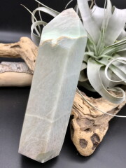 マダガスカル産ガーニエライト・ポイント（ポリッシュ） GNR002