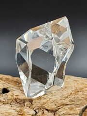 ハーキマーダイヤモンド HKM167（E)