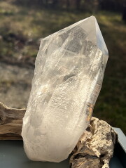 ブラジル・バイア・アレグリ鉱山産レムリアンシード・ポイント（レインボウ）（一部ポリッシュ） LEM204