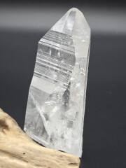 ブラジル・バイア・アレグリ鉱山産レムリアンシード原石・ポイント LEM304