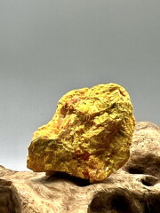 【Melody's collection】ネバダ州産オーピメント原石 ORP001