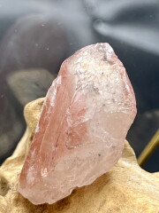 ディアマンティーナ産ディープピンクレムリアン（セルフヒールド） PLM015