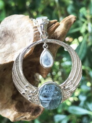 レインボームーンストーン・ラブラドライト（スカラベ）・ペンダント  RMS008