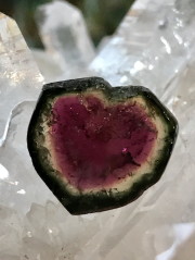 ナミビア産トルマリン（Polished with LOVE） TOR008
