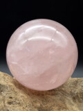 マダガスカル産ローズクォーツ・スフィア ROS074