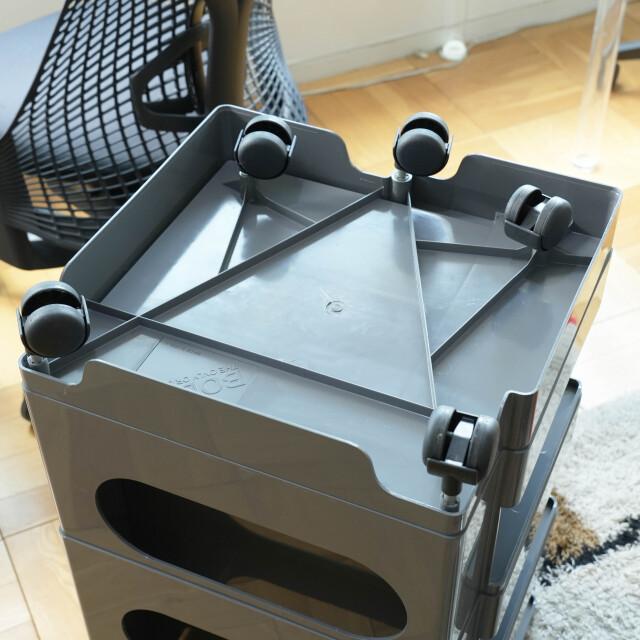 ボビーワゴン 3段3トレイ トルネードグレー フル装備展示品 Boby Wagon