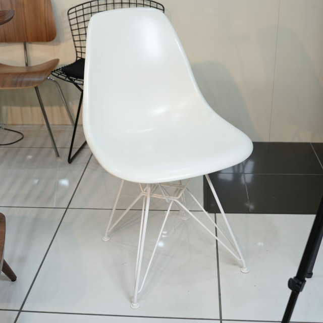 イームズ サイドシェルチェア ホワイト vitra製造 正規品