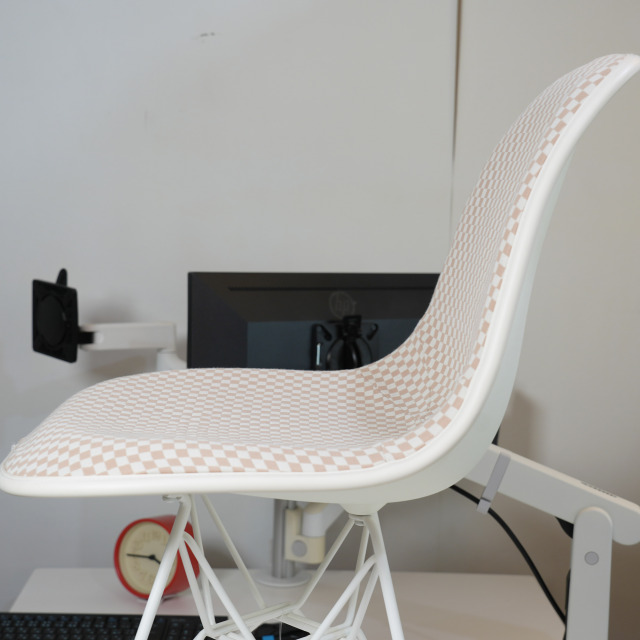 【美品】 Herman Miller イームズプラスチックシェルチェア ホワイト Herman Miller Eames Molded Plastic Side Shell Chair