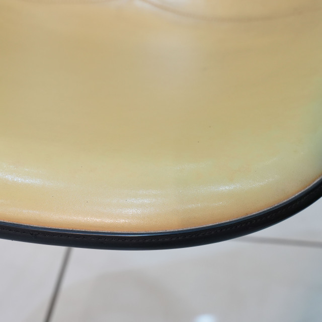 ハーマンミラー】ヴィンテージ イームズサイドシェルDSS モダン