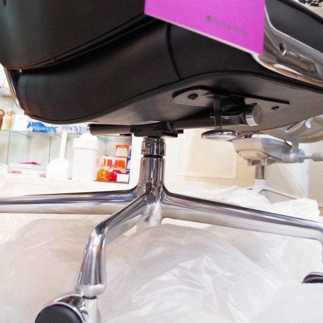 ハーマンミラー正規品】イームズエグゼクティブチェア Eames