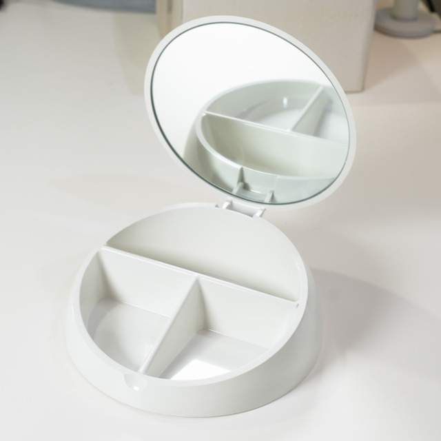 ミラーボックス　蓮池槇郎 Makio Hasuike ビューティーボックス　中古 ミラーボックス 蓮池槇郎 Makio Hasuike ビューティーボックス 中古