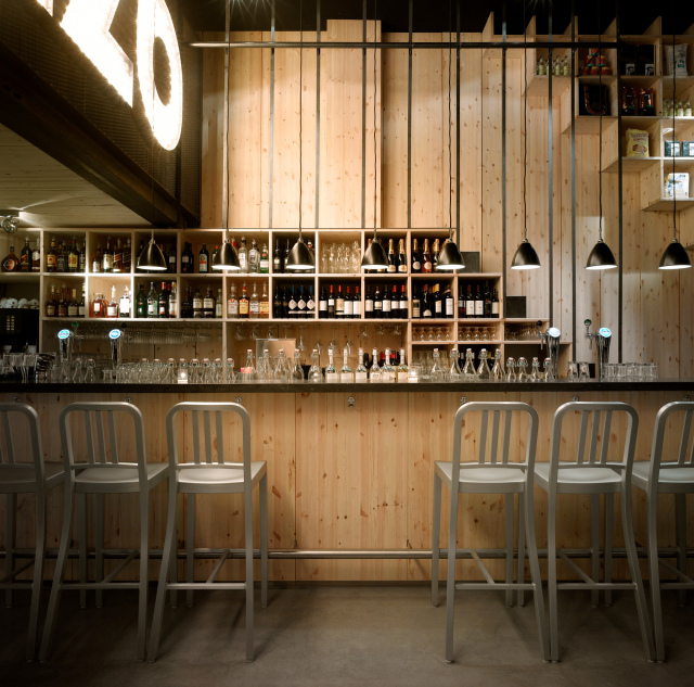 EMECO/エメコ】ネイビースツール NAVY® BARSTOOL