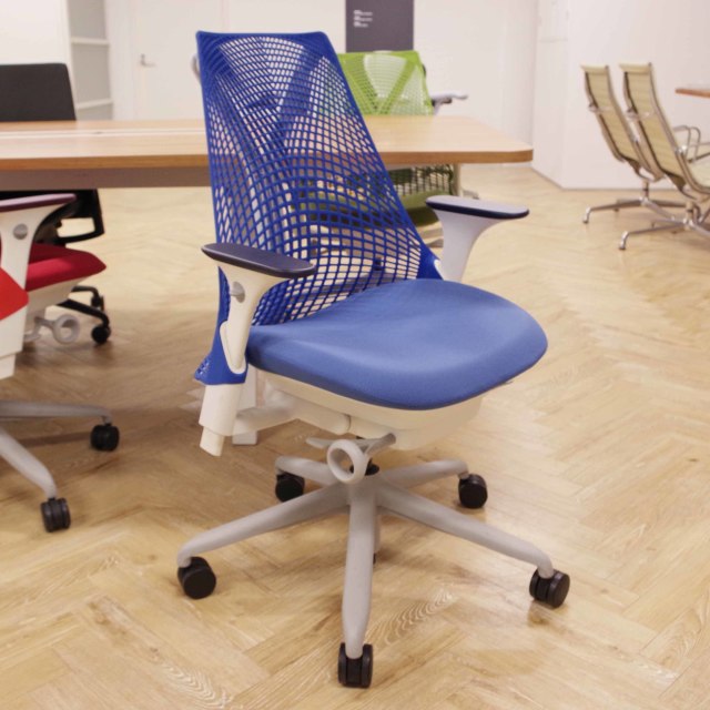 ハーマンミラー正規販売店】セイルチェア Sayl Chair ブルー 
